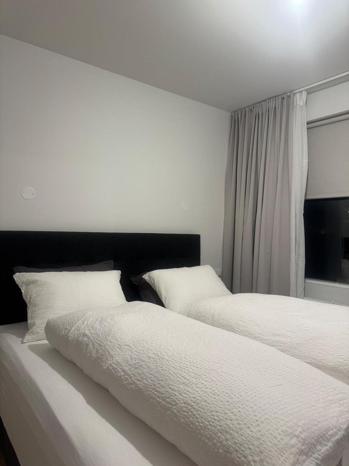 Minimalistic, Flat, Kopavogur Leilighet Reykjavík Eksteriør bilde