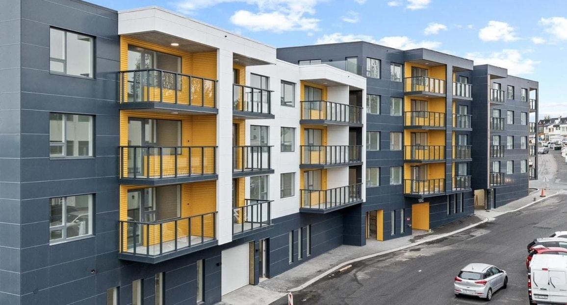 Minimalistic, Flat, Kopavogur Leilighet Reykjavík Eksteriør bilde