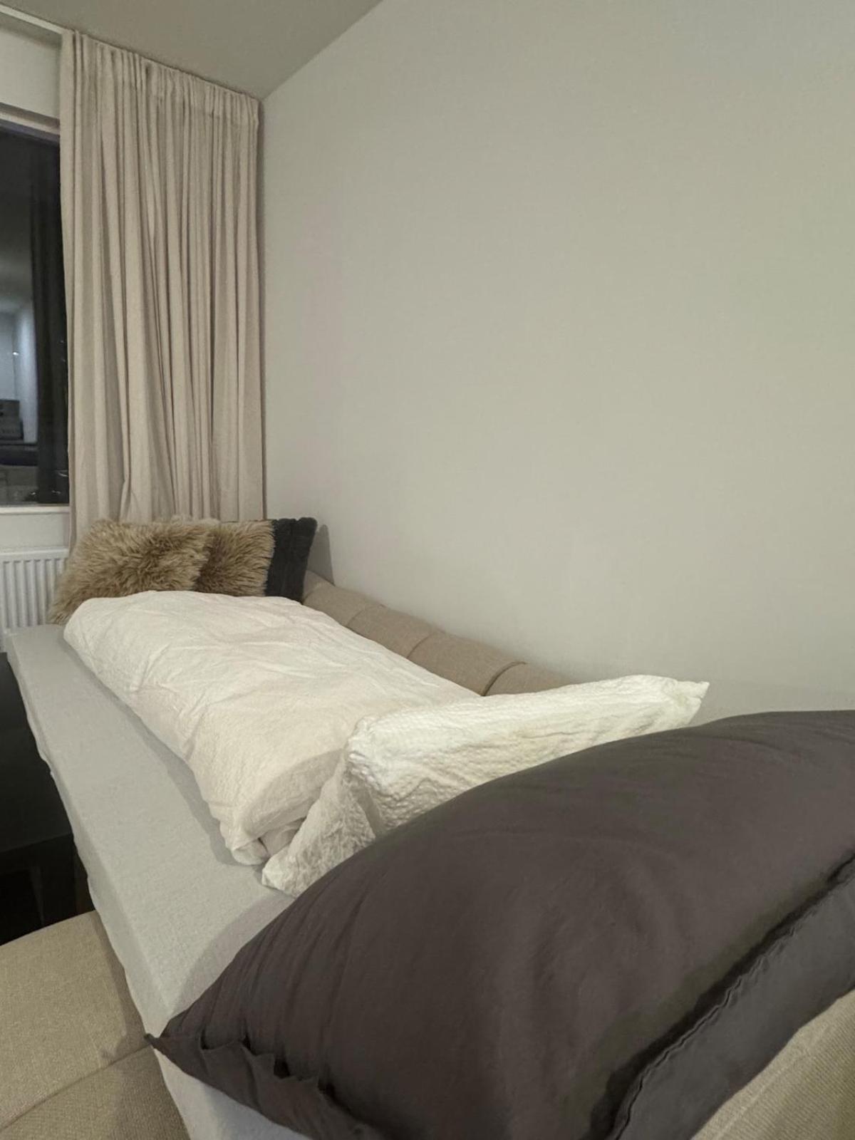 Minimalistic, Flat, Kopavogur Leilighet Reykjavík Eksteriør bilde